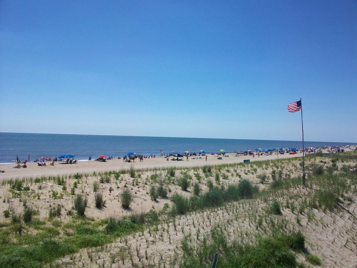 Adams Ocean Front Resort Дюи Бийч Екстериор снимка