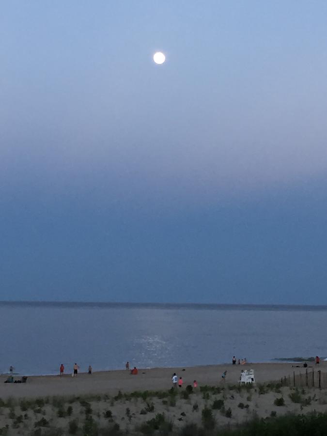 Adams Ocean Front Resort Дюи Бийч Екстериор снимка