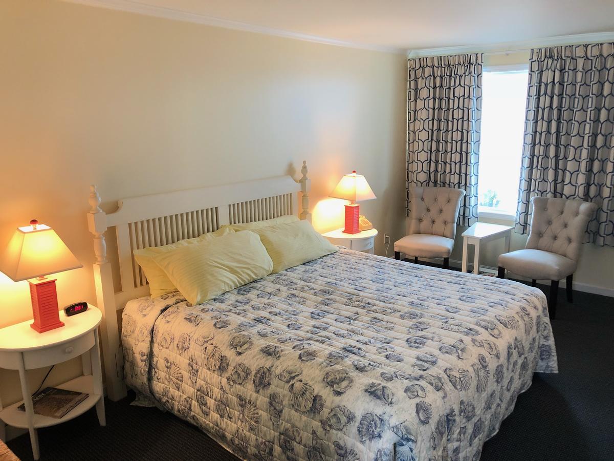 Adams Ocean Front Resort Дюи Бийч Екстериор снимка